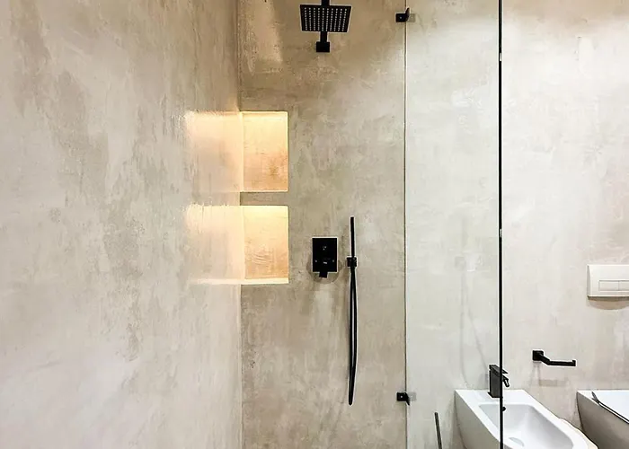 4 - Thymus Willa Dhërmi